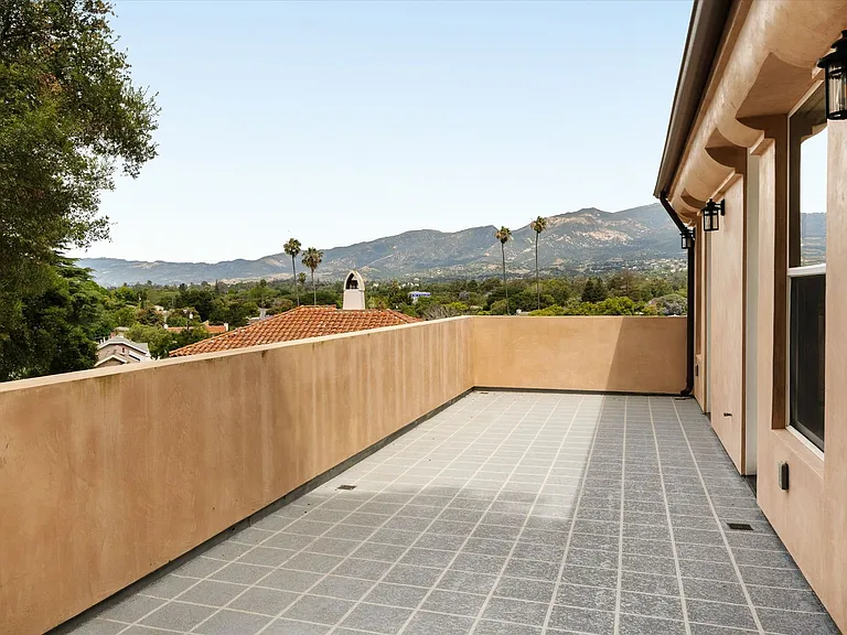 Chino St — Photo 30