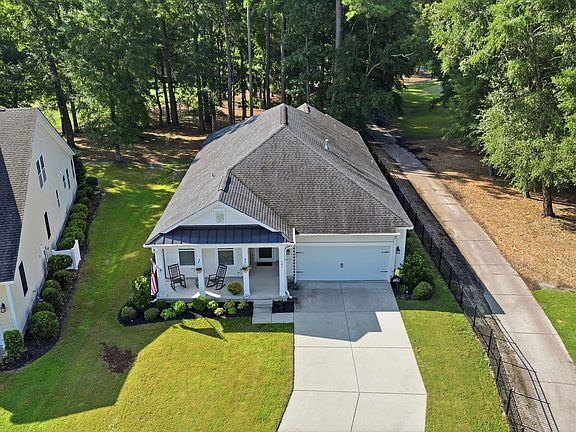2nd image of 181 Champions Village Dr.