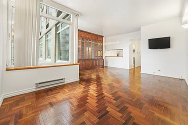 Rented by Boulevard Residentials