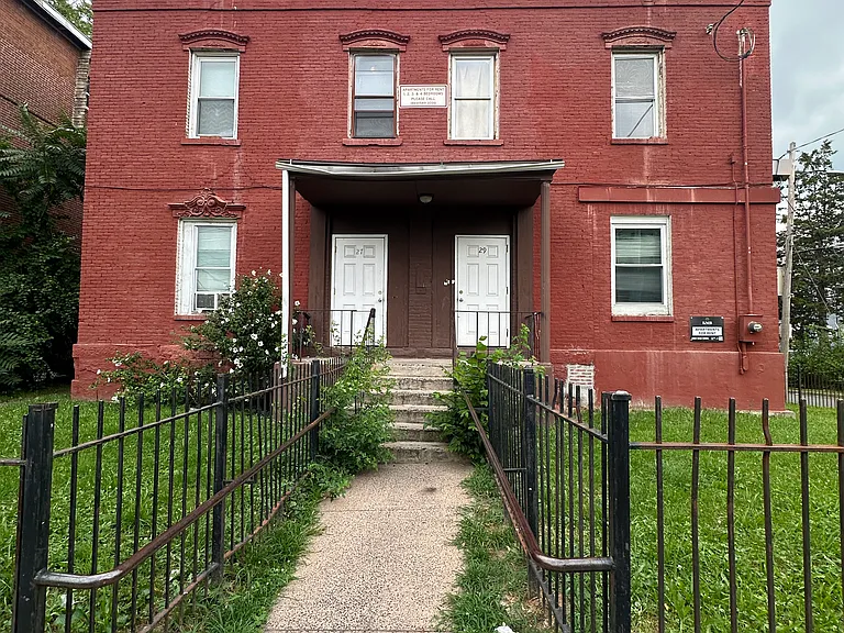 27 Williams St #3 — Photo 15