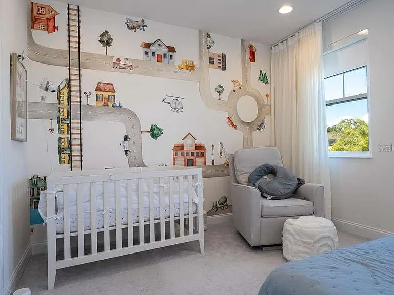 16870 Sanctuary Dr — Photo 93