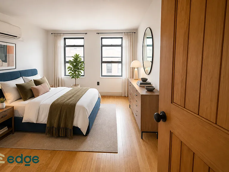 252 Grand St #4F — Photo 5