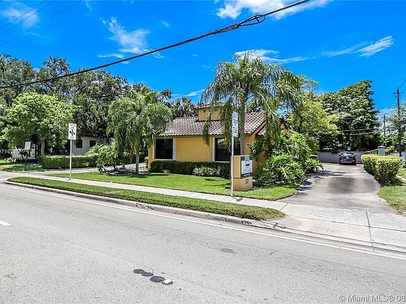 4th image of 320 Davie Blvd