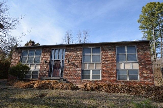 1st image of 8001 Bennington Dr #9