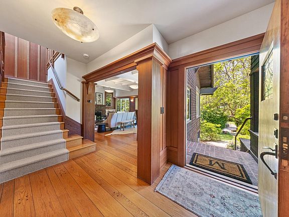 5th image of 45 Sycamore Avenue