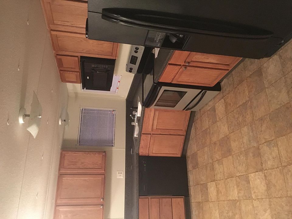 1st image of 4625 Dunkeld Ave