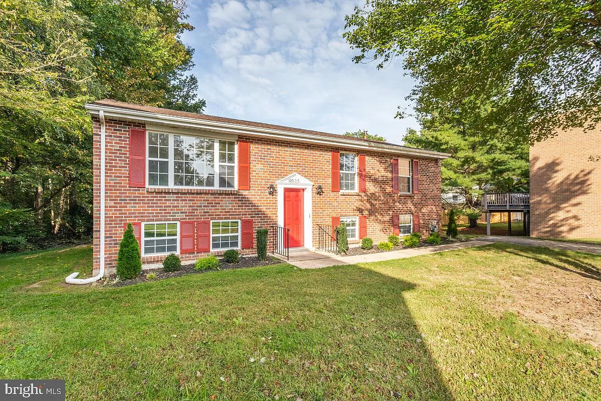 12035 Birchview Dr photo 1