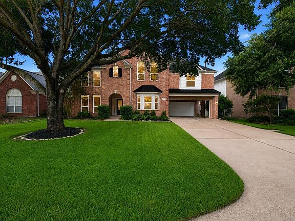 2nd image of 2315 Centerbrook Ln
