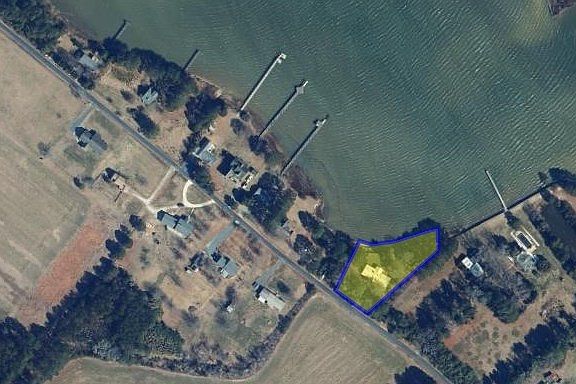3rd image of 17511 Plantation Rd