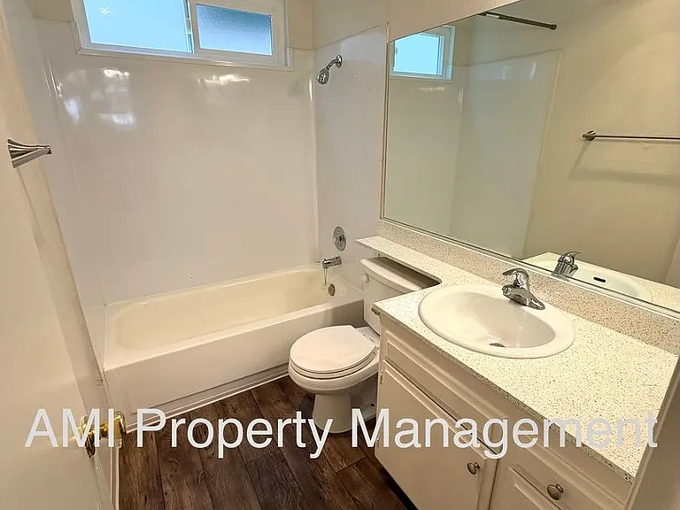 4547 Utah St #4 — Photo 9