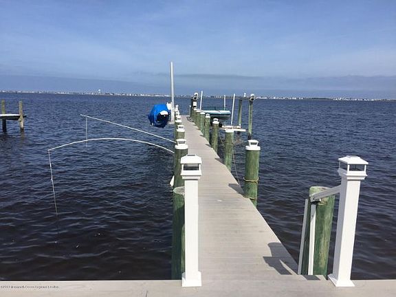 3rd image of 3311 Long Point Dr
