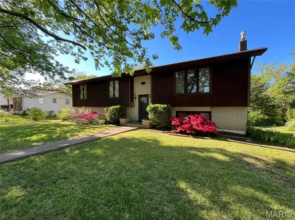 152 Burchwood Dr, Saint James, MO 65559