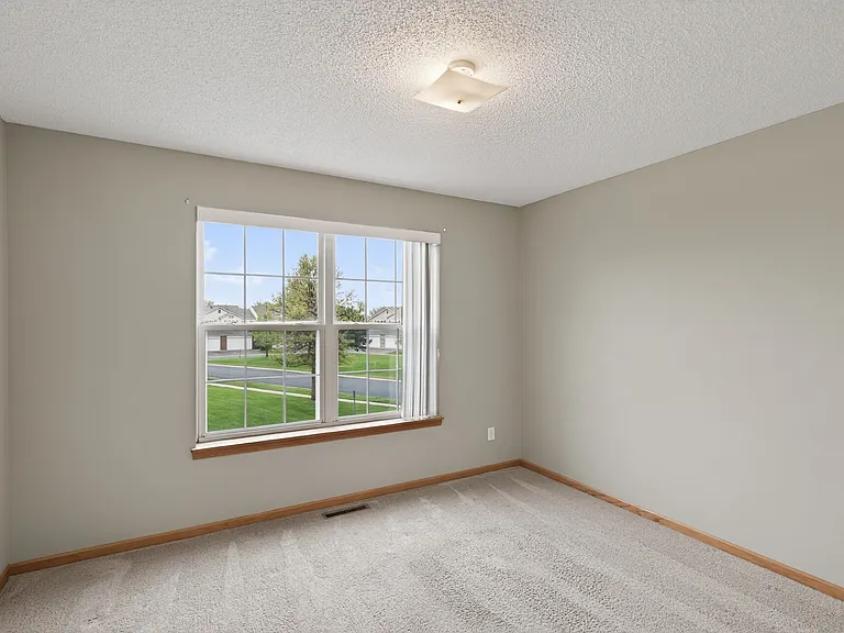 5130 Holly Ln N — Photo 17