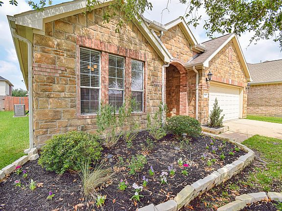 4th image of 17911 Serene Shore Dr