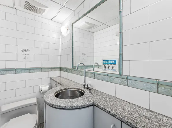 2053 East 16th Street image 5 of 17