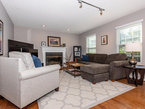 5th image of 7636 Westdale Dr