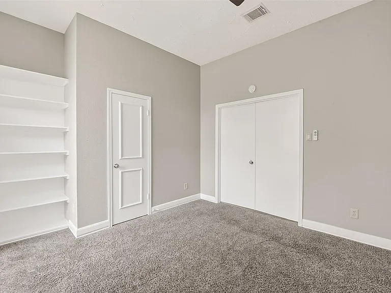 12403 Meadow Ridge Dr — Photo 38