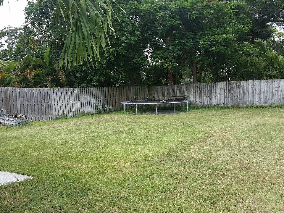 2nd image of 50 Barberton Rd