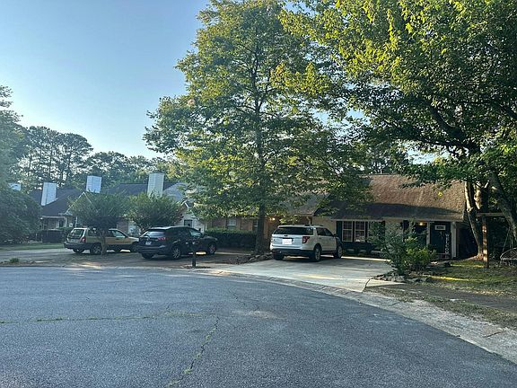2nd image of 1451 Westwood Ct SW