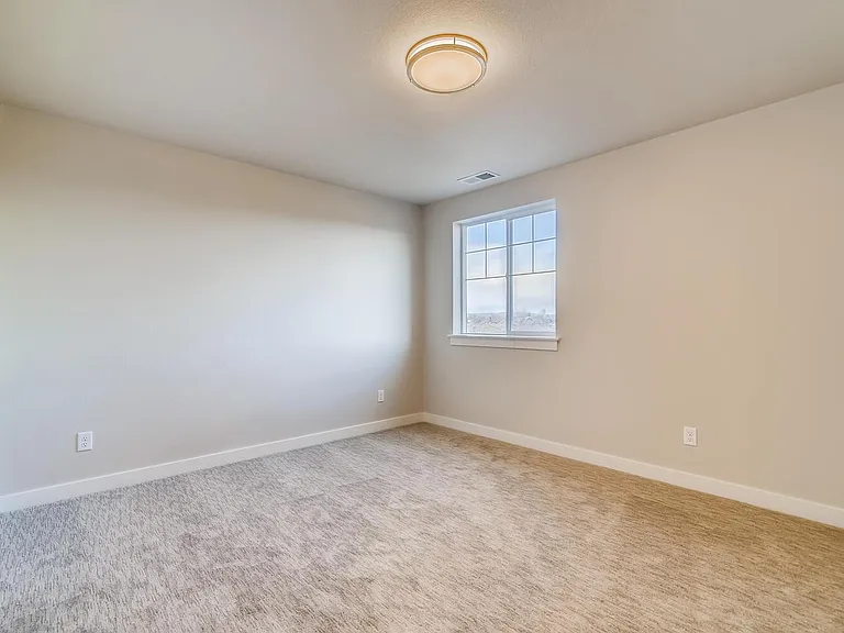 294 E Chestnut St #2 — Photo 8