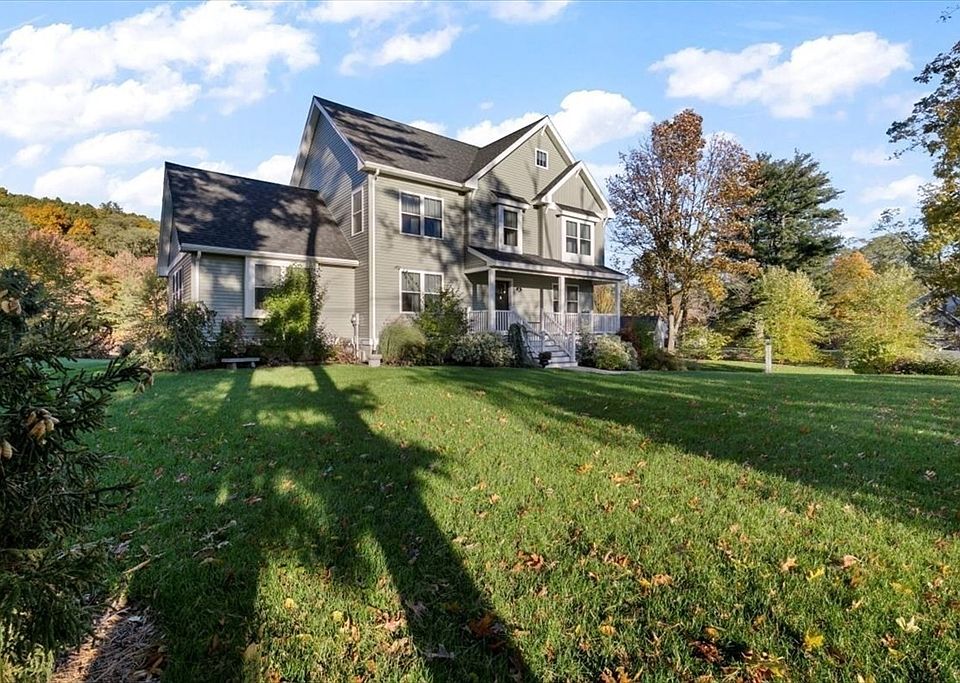 1st image of 629 Kenoza St