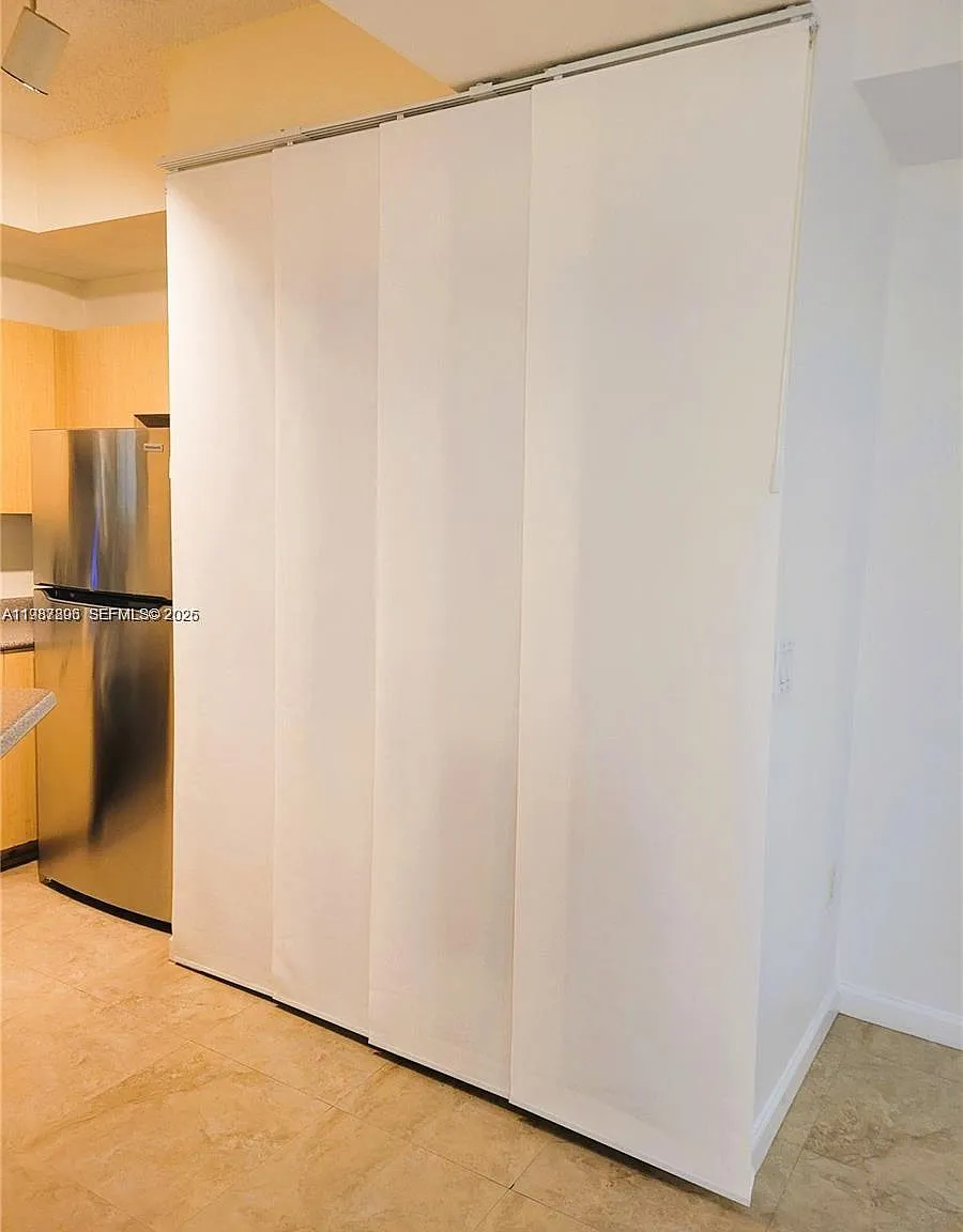 Regent Park Condo — Photo 4