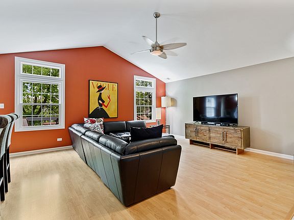 3rd image of 14613 Club Circle Dr
