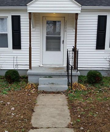 4th image of 2006 W 3rd St