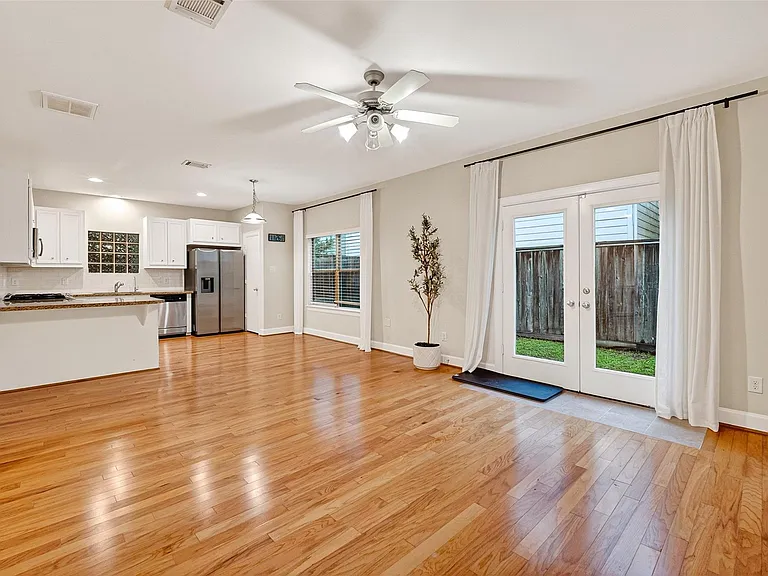 3730 Main Poplar Dr — Photo 7