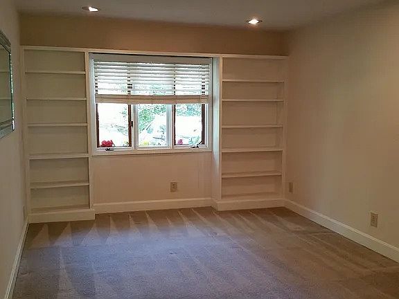 4th image of 4921 Southridge Dr