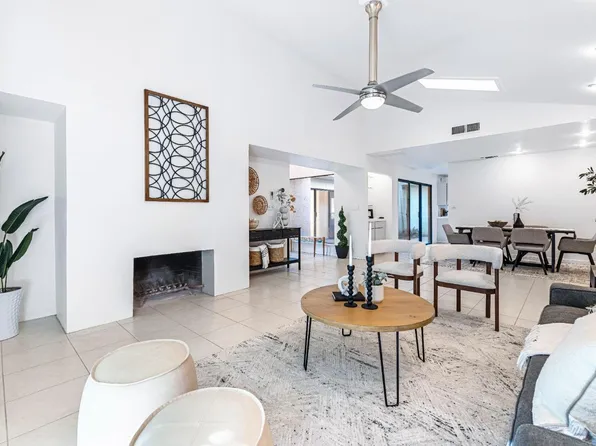 478 W Barstow Ave APT 103, Fresno, CA 93704