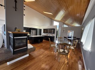 40151 Diamond Head Rd, Squamish, BC V8B0G2