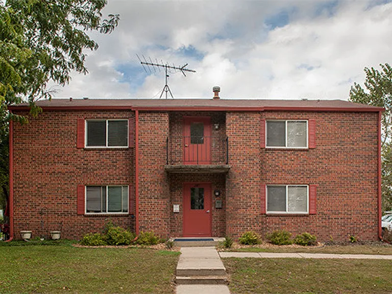 121 E Henry St #207-935 — Photo 8