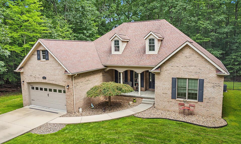 1st image of 118 Winchester Way