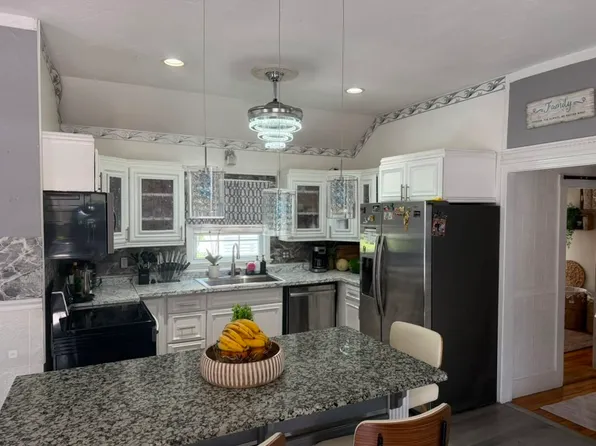 91 South St, Fitchburg, MA 01420