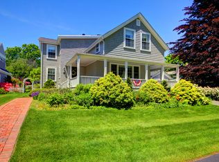 26 Orchard St, Marblehead, MA 01945