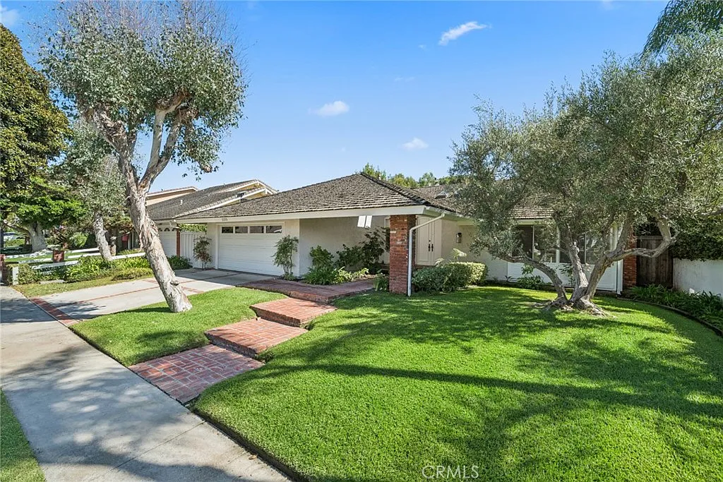 4 bed, 1838 sqft, $8,900 — Photo 3