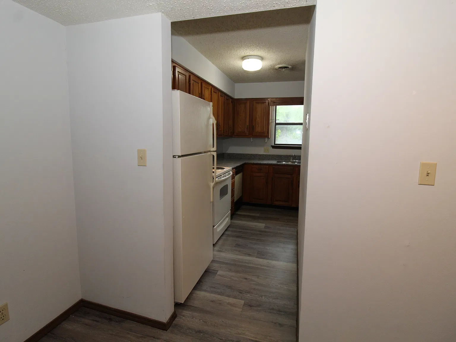 Rock Terrace Townhouses LLC - 350 — Photo 4