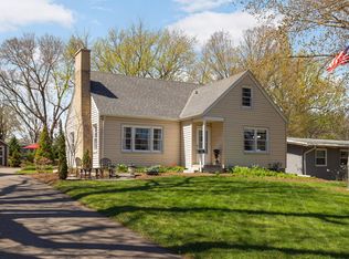 750 Pleasant St, Excelsior, MN 55331