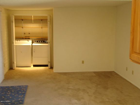 3rd image of 221 N Bonanza Ave