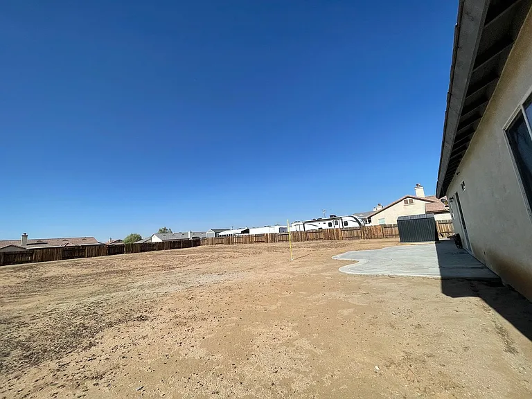 21256 Vidal Ct — Photo 43