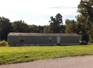 1019 P Lindsey Rd, Brownsville, KY 42210