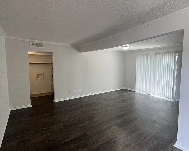 Le Montreaux Apartments — Photo 174