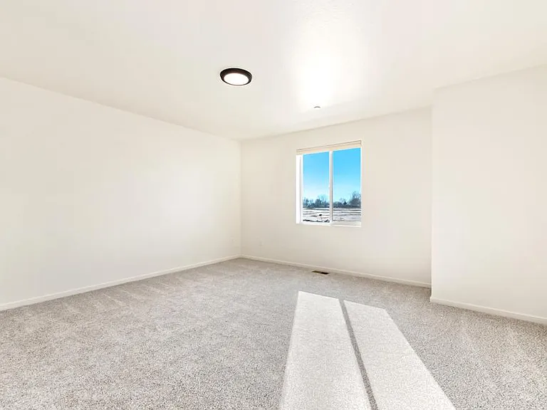 2720 Barnstormer St #3 — Photo 6