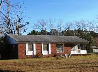 927 Church St, Newport, NC 28570