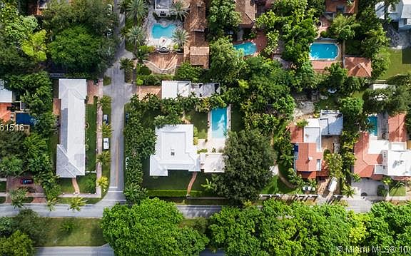 3rd image of 700 Alhambra Cir