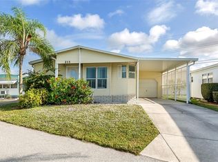211 Inner Dr E, Venice, FL 34285