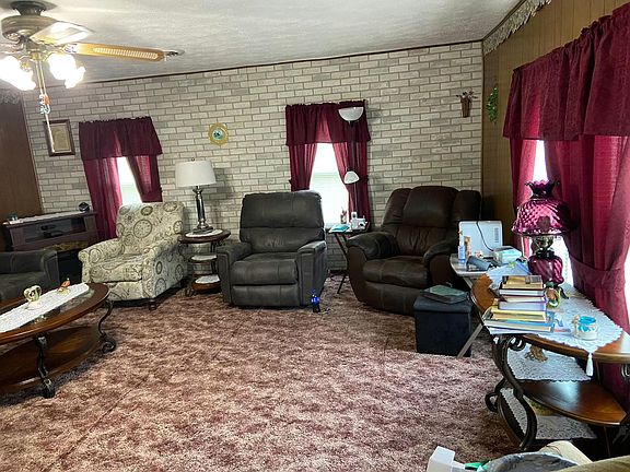 3rd image of 1007 Silver City Rd