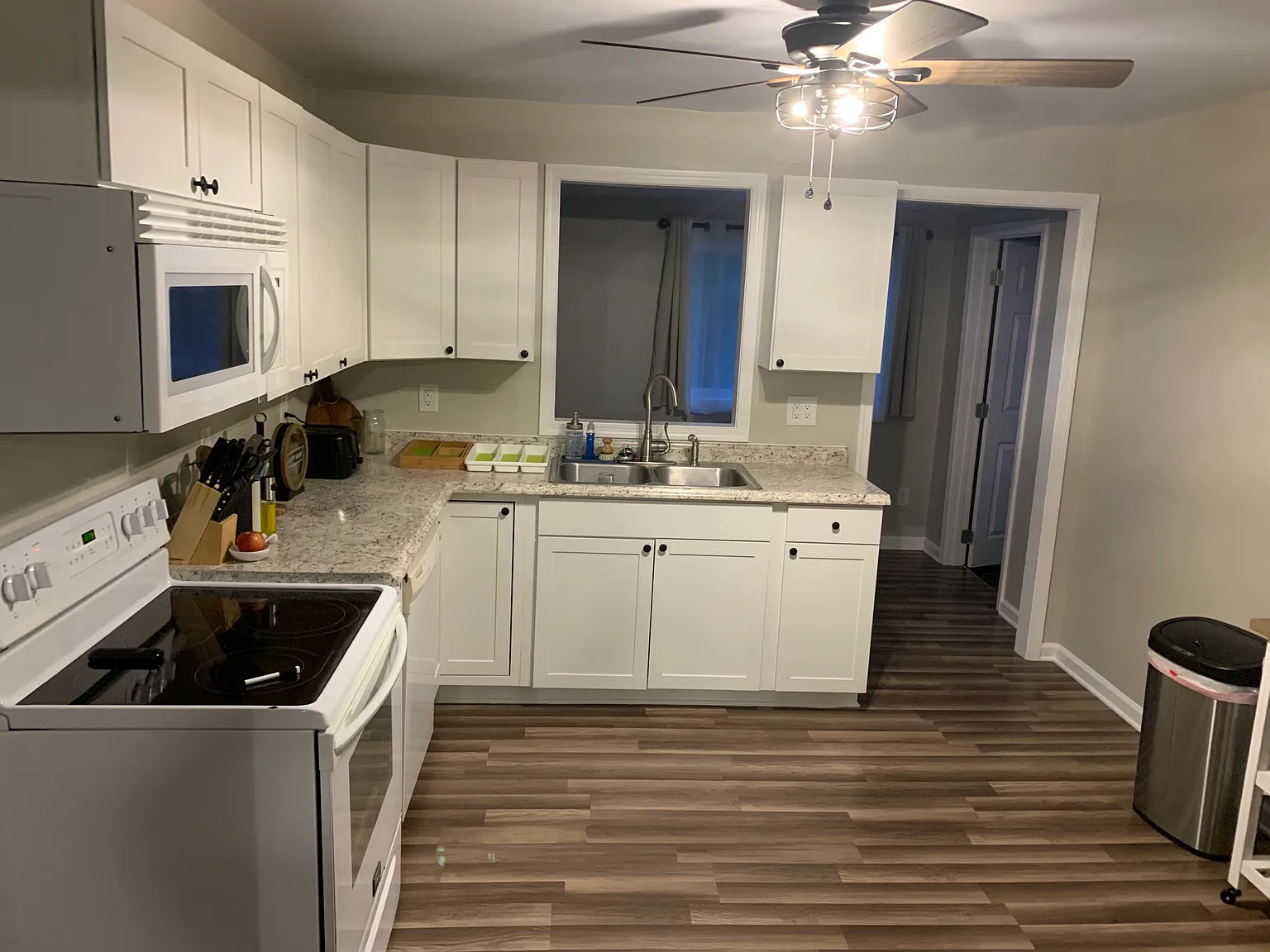 3 bed, 1400 sqft, $2,000 — Photo 2