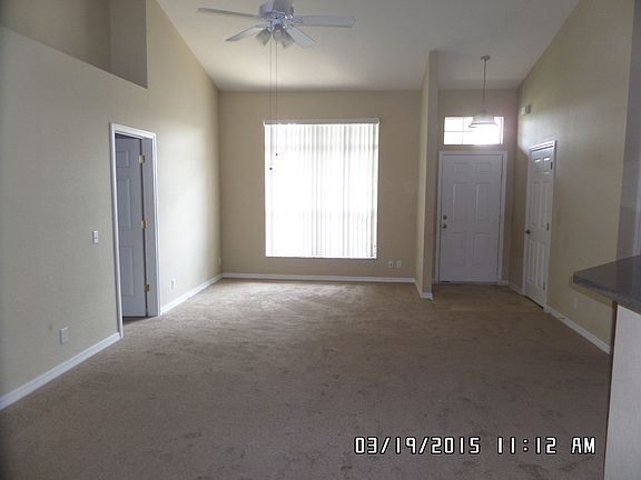 205037_LivingRm2_03202015